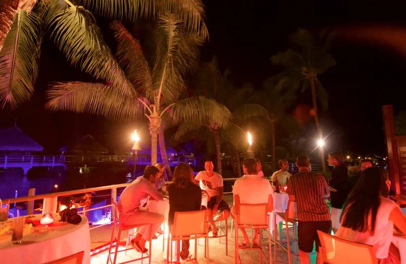 Matiehani Lounge Bar - Hotel Manava Beach Resort & Spa Moorea - Tahiti Tourisme