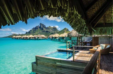 Arii Moana Restaurant - Four Seasons Resort Bora Bora - Tahiti Tourisme