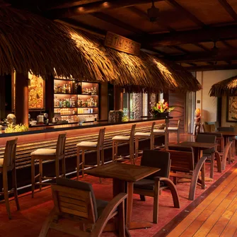 Tiki Bar – Le Taha’a By Pearl Resorts