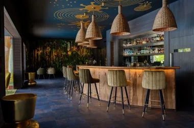 Uaina Bar –  Le Bora Bora By Pearl Resorts