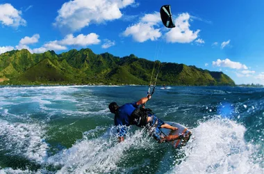 Lakana Fly Kite School Moorea - Tahiti Tourisme