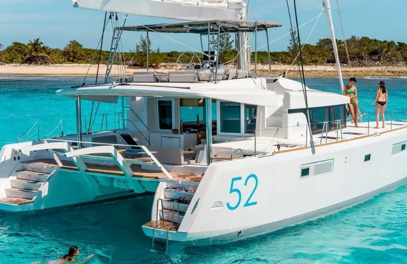 Dream Yacht Charter - Tahiti Tourisme