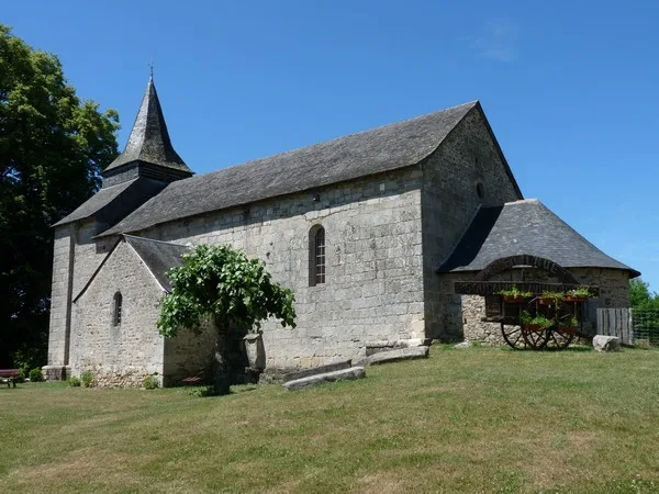 Eglise Notre-Dame de l’assoption ou Saint-Martin-de-Tours de Soudaine-Lavinadière