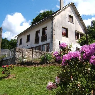 Gîte communal de Saint-Hilaire les Courbes