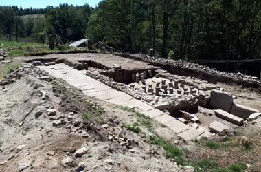 Festival de Bugeat Ateliers initiation à l’archéologie