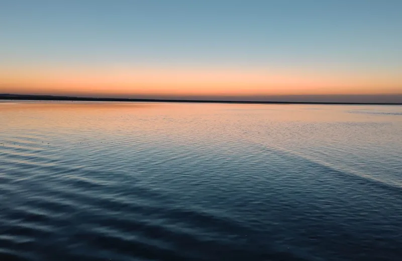 A La tumbae de la Nyit: sortie coucher de soleil en baie, retour nocturne