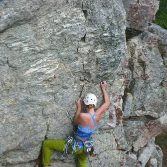 Falaise de la Fauconnière et La Roche qui Pend