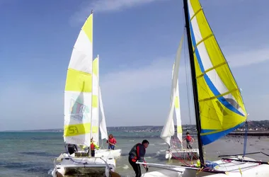 Séance découverte planche à voile > École Voile et Vent Tourlaville