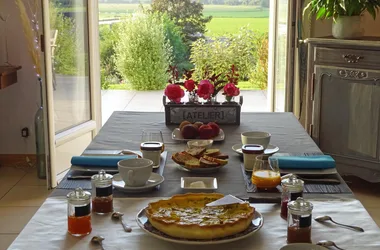 Chambre d’hôtes > Au bord de la Douve