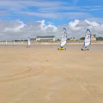 Ecole du Vent en Côte des Isles – U.S.P. Sports Nautiques > Base de char à voile Rue Rozé