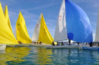 Cours de dériveur > École de Voile de Cherbourg