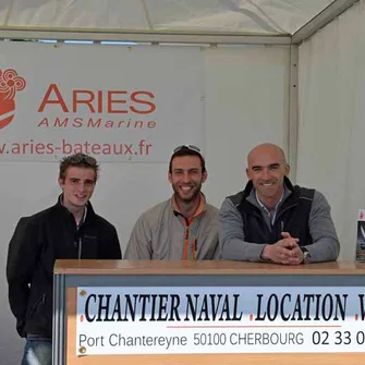 Location de bateaux à moteur > Aries AMS Marine