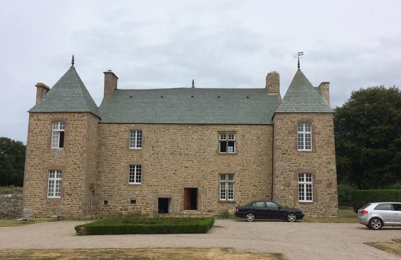 Manoir de Maupertus-sur-Mer