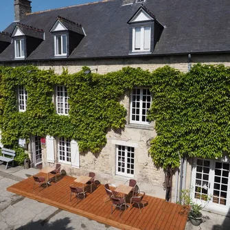 Auberge Le John Steele