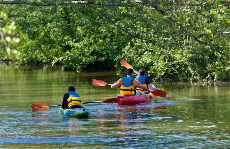 Stage groupe de canoë-kayak > Base de Loisirs de SAINT-SAUVEUR-LE-VICOMTE