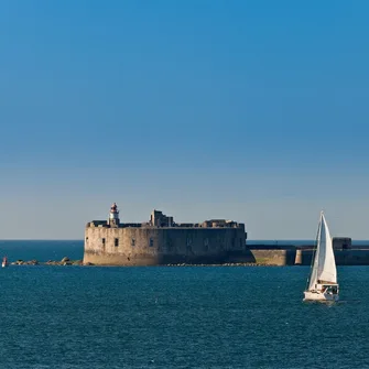 La Rade artificielle de Cherbourg-En-Cotentin