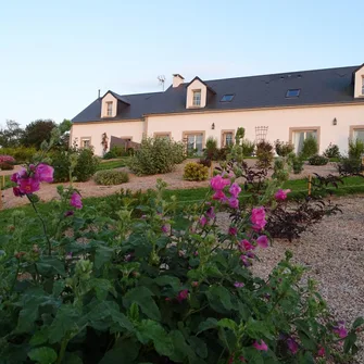 Chambre d’hôtes > Au bord de la Douve