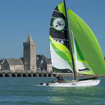 Stage Découverte Catamaran > École du Vent en Côte des Isles