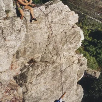 Falaise de la Fauconnière et La Roche qui Pend