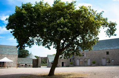 Exposition « Un patrimoine en héritage, à la découverte de l’architecture de la Hague » – Manoir du Tourp