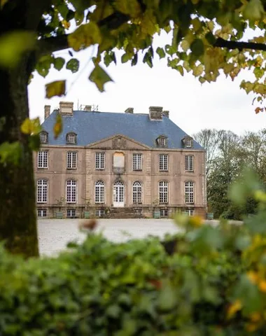 Visite libre du parc du château de Carneville