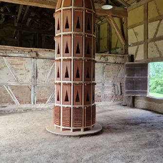 Ferme de la Forêt – Installation duo Barreau et Charbonnet