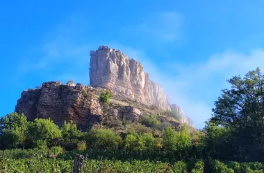 Lever de soleil et petit déjeuner au sommet de la Roche de Solutré