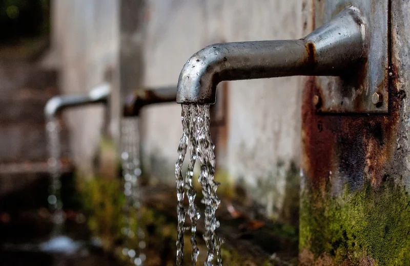 Point d’eau potable à Remoulins