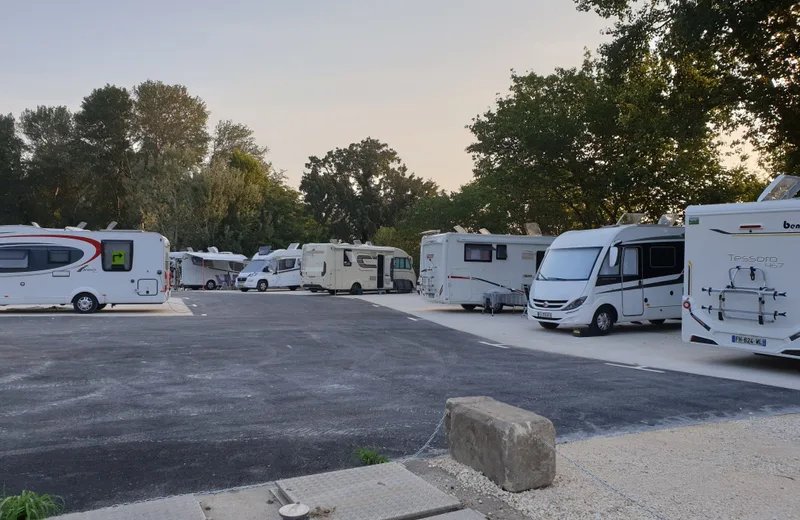 Aire Camping-car Park de Remoulins