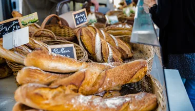 Marché hebdomadaire de Vers-Pont-du-Gard