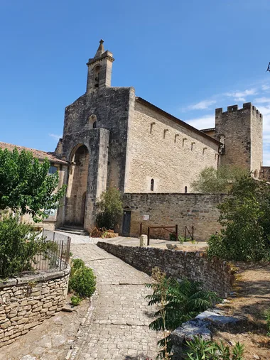 Visite guidée d’une église romane fortifiée du XIIe siècle – JEP