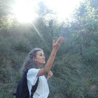 Pricila Albisetti – Accompagnement nature et bien-être – Bains de nature, ateliers nature et écriture, balades poétiques…