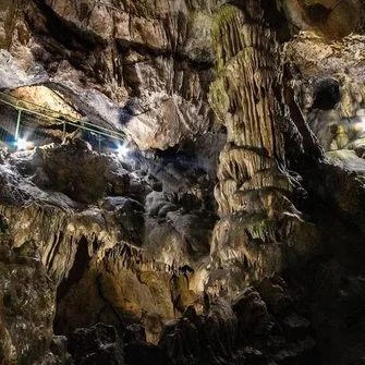 Visite guidée groupes- La grotte de Nichet