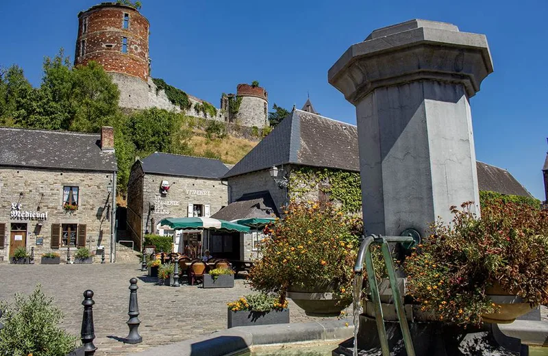 Visite guidée groupes : Hierges, village médiéval