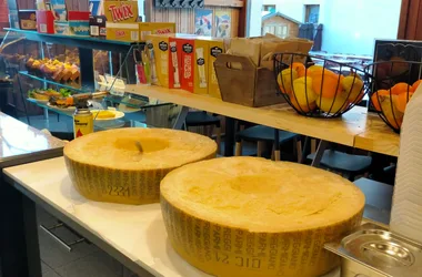 wiel parmezaanse kaas