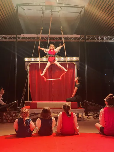 Spectacle du cirque URKA et de ses apprentis