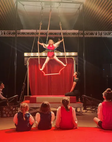 Spectacle du cirque URKA et de ses apprentis