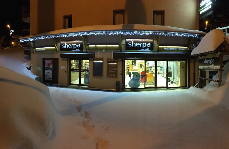Supermarkt im Winter in Valmeinier