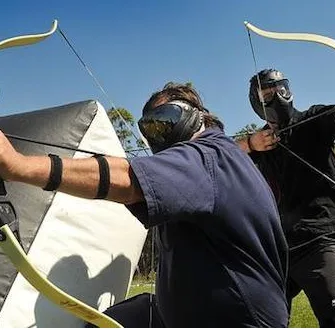 Archery Tag sur La place de Roche Noire