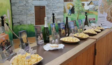 Atelier Agri Savoie mont blanc : dégustation Fromages et vins de Savoie