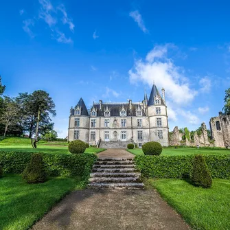 CHAMBRE AU CHÂTEAU DE LA FLOCELLIÈRE – CHAMBRE ALQUIER