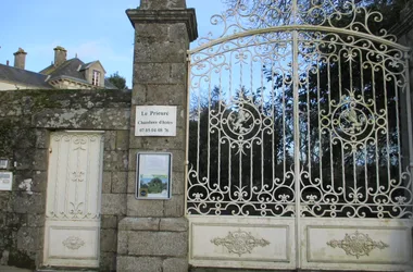 entrance gate (2)