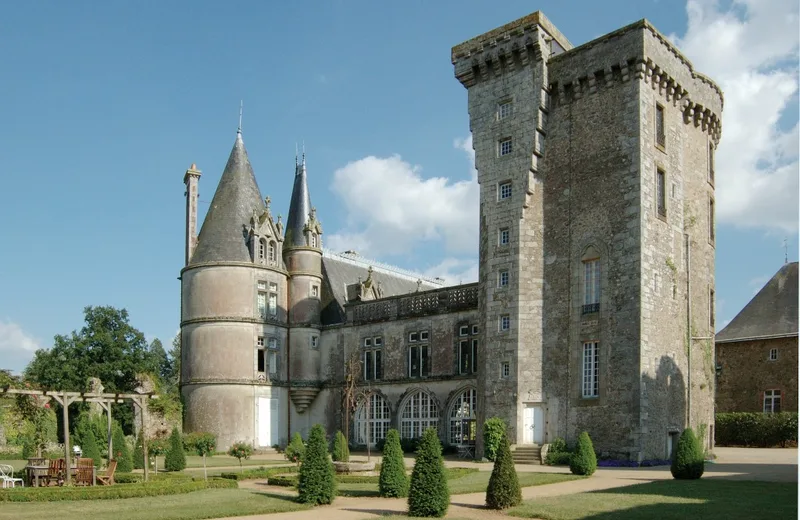 CHAMBRE AU CHÂTEAU DE LA FLOCELLIÈRE – SUITE BONNAMY