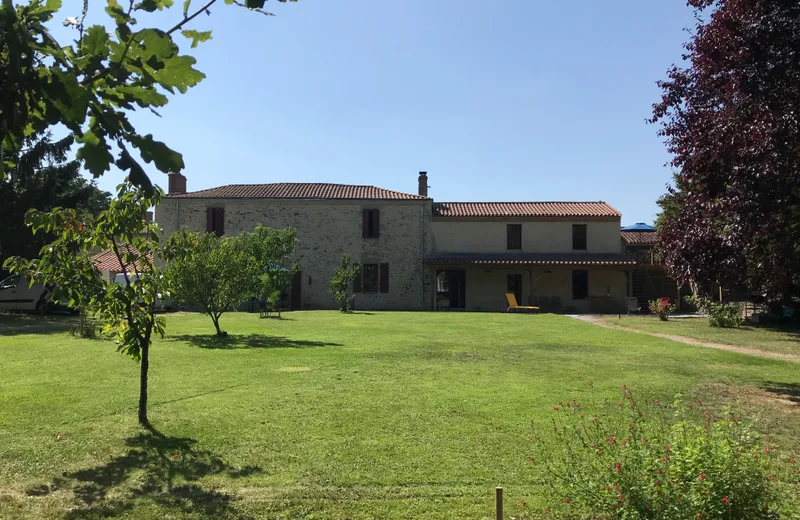 GÎTE LA CHARMILLE – LA TERRASSE