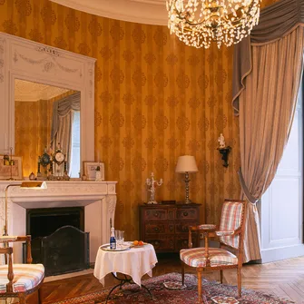 CHAMBRE AU CHÂTEAU DE LA FLOCELLIÈRE – CHAMBRE ALQUIER