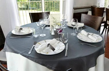 table-restaurant-saint-michel-mont-mercure