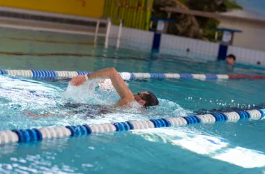 Swimming Pool-Bretonnia╠2091