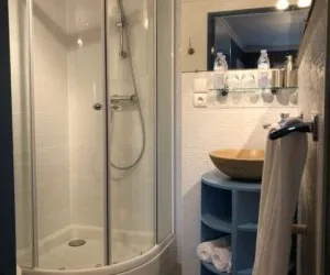 Shower-room-bedroom-2019