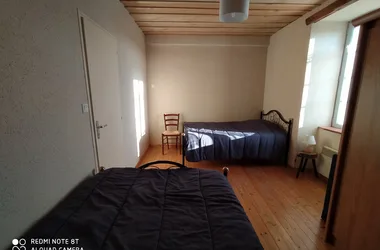 Bedroom (2x120)