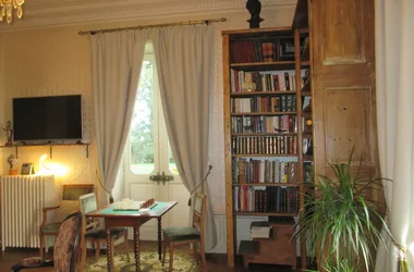Living room - Library (5)